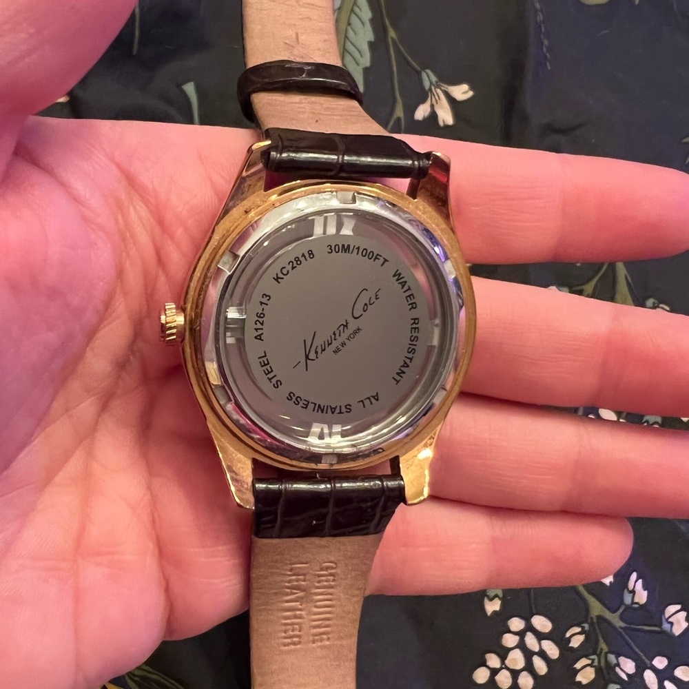 Kenneth Cole Watch - Picture 2 of 3